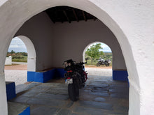 Load image into Gallery viewer, Bespoke Tour for Wine and History lovers!