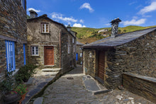 Load image into Gallery viewer, Moutains and Sea